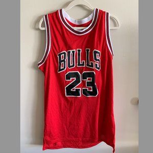 RAAVIN Michael Jordan #23 Bulls Jersey - Size Medium